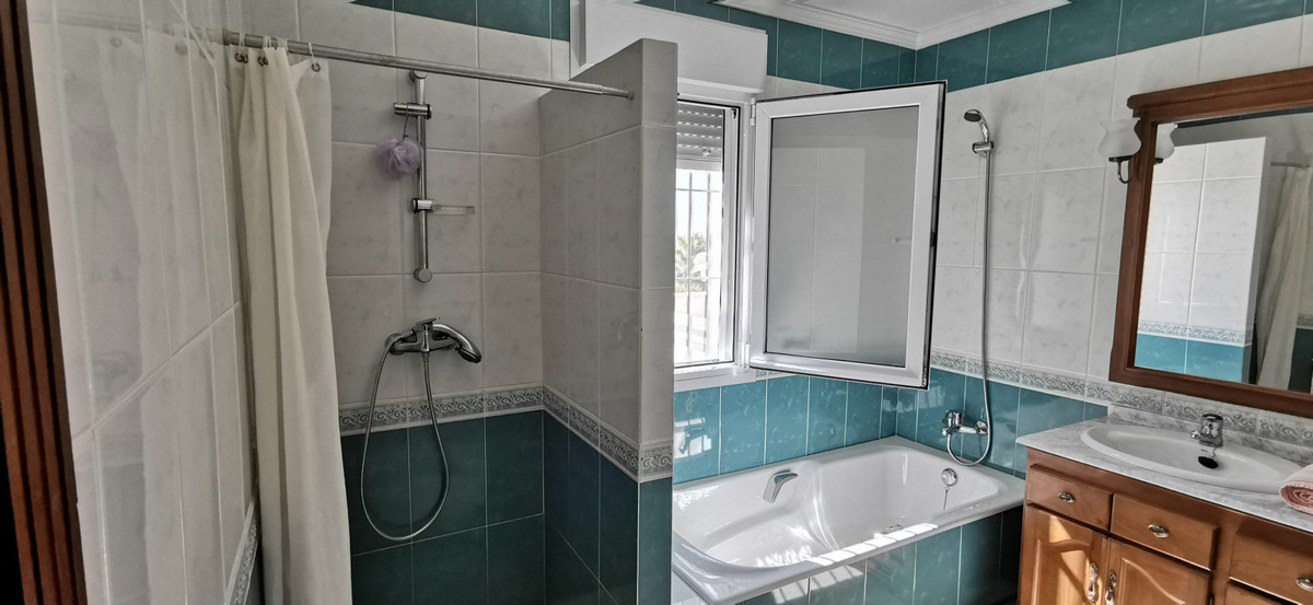 5 Bed Townhouse for sale in Estepona Costa Del Sol, Málaga, Spain