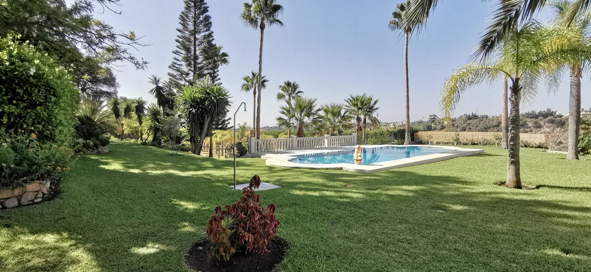 5 Bed Townhouse for sale in Estepona Costa Del Sol, Málaga, Spain