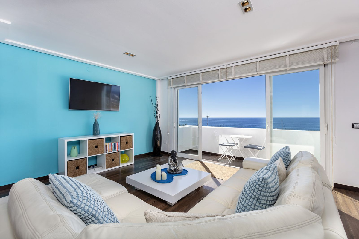 2 Bed Apartment for sale in Puerto Banús Costa Del Sol, Málaga, Spain