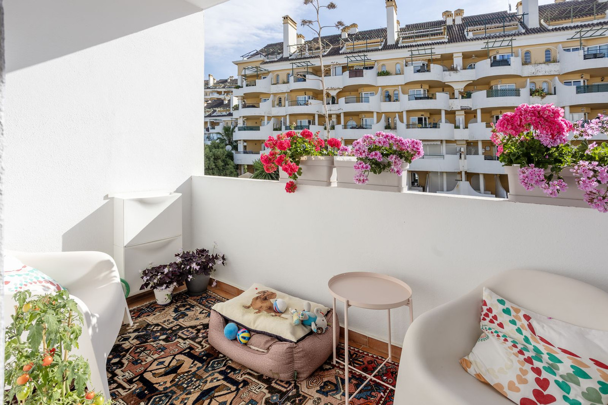 Se vende Apartamento Planta Media de 2 dormitorios en Costa Del Sol, Málaga, España