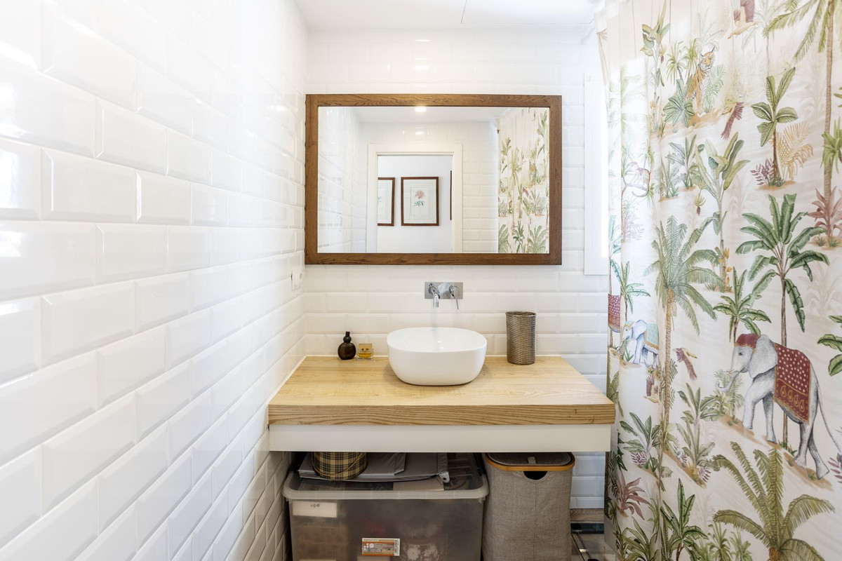 Se vende Apartamento Planta Media de 2 dormitorios en Costa Del Sol, Málaga, España