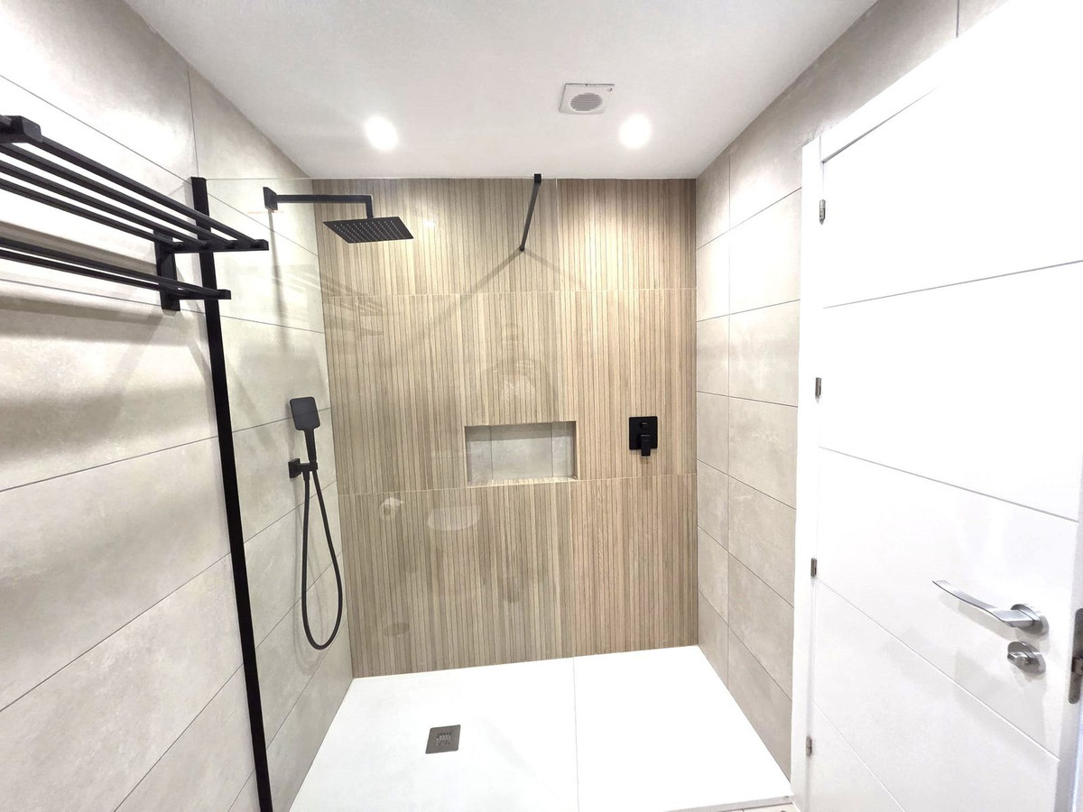 Se vende Pareada de 4 dormitorios en Costa Del Sol, Málaga, España