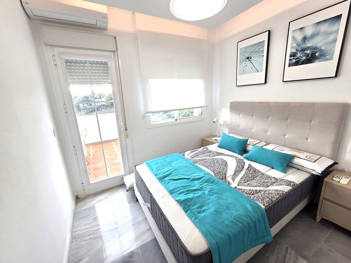 Se vende Pareada de 4 dormitorios en Costa Del Sol, Málaga, España