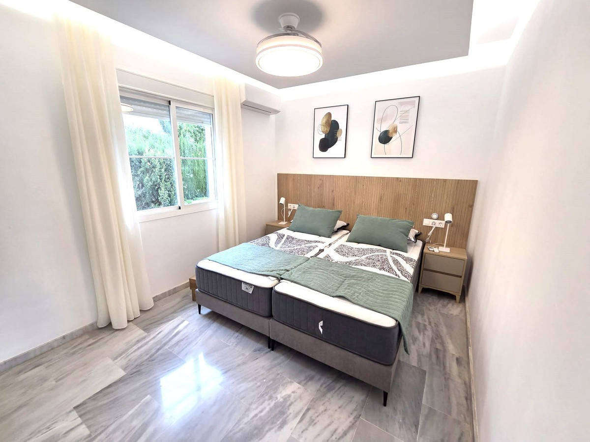 Se vende Pareada de 4 dormitorios en Costa Del Sol, Málaga, España