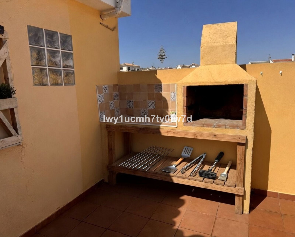 2 Bed Apartment for sale in Alhaurín De La Torre Costa Del Sol, Málaga, Spain