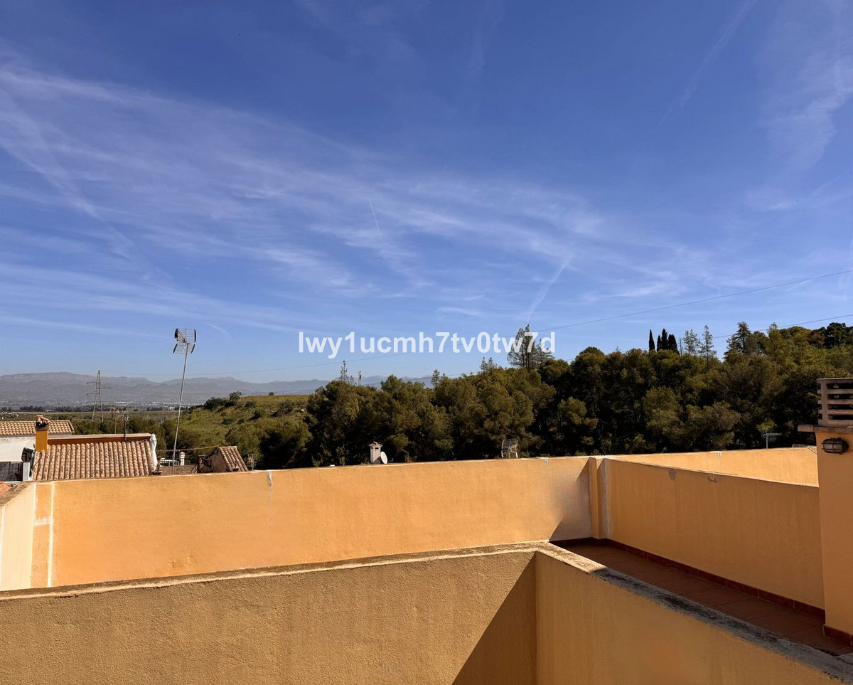 2 Bed Apartment for sale in Alhaurín De La Torre Costa Del Sol, Málaga, Spain