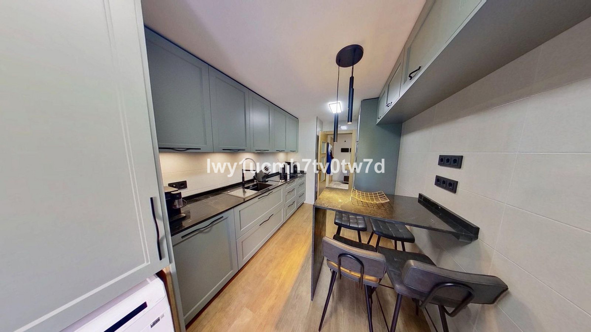 Se vende Apartamento Planta Baja de 3 dormitorios en Costa Del Sol, Málaga, España