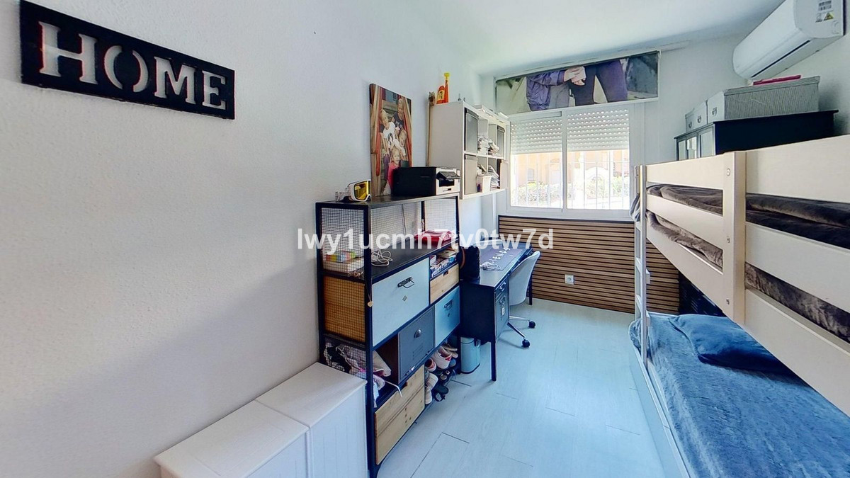 Se vende Apartamento Planta Baja de 3 dormitorios en Costa Del Sol, Málaga, España