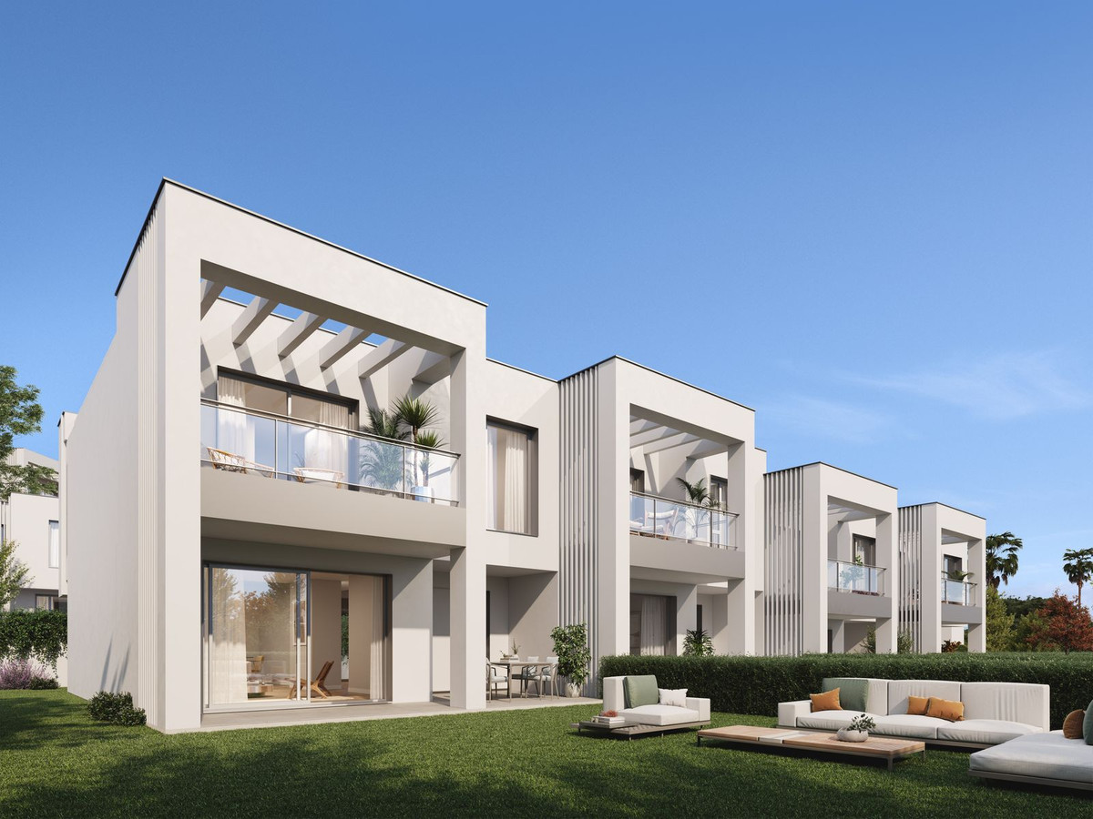 3 Bed Townhouse for sale in Elviria Costa Del Sol, Málaga, Spain