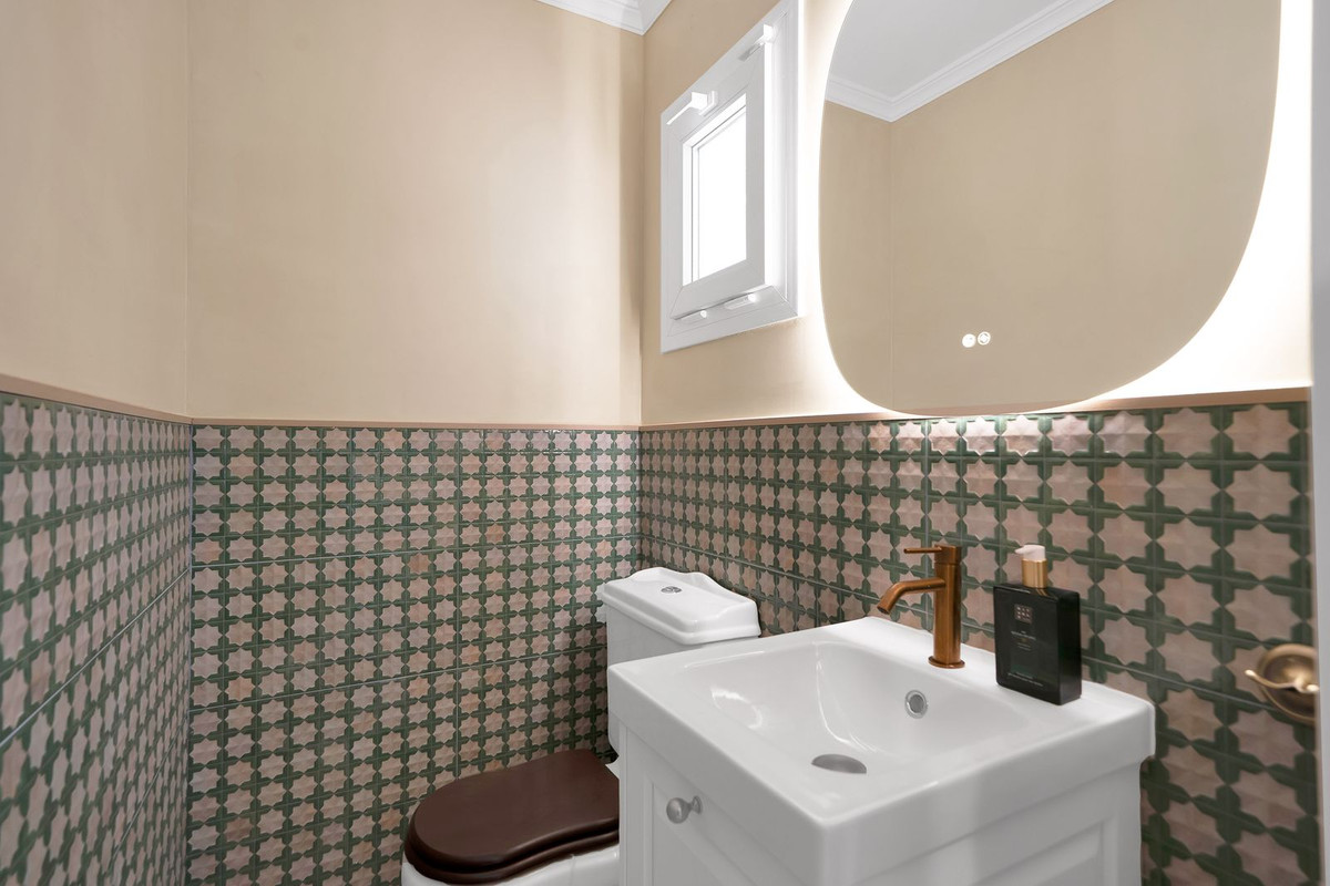 2 Bed Townhouse for sale in Calahonda Costa Del Sol, Málaga, Spain