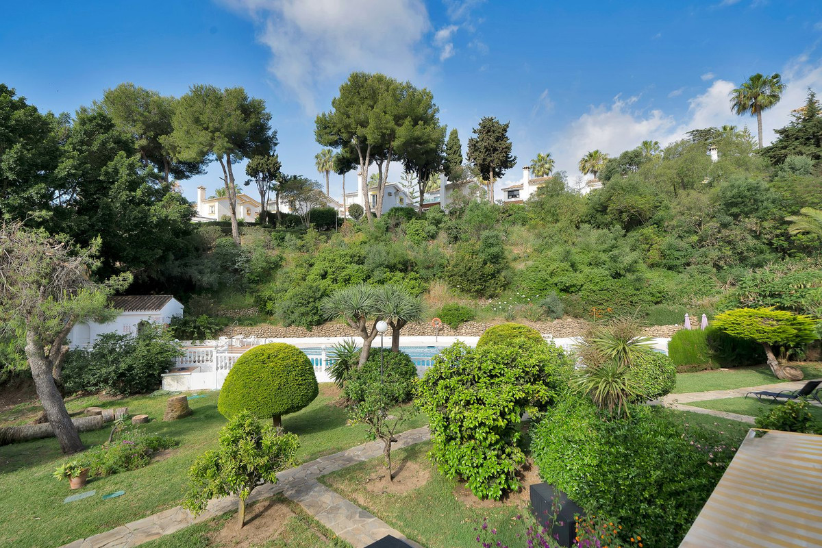 2 Bed Townhouse for sale in Calahonda Costa Del Sol, Málaga, Spain