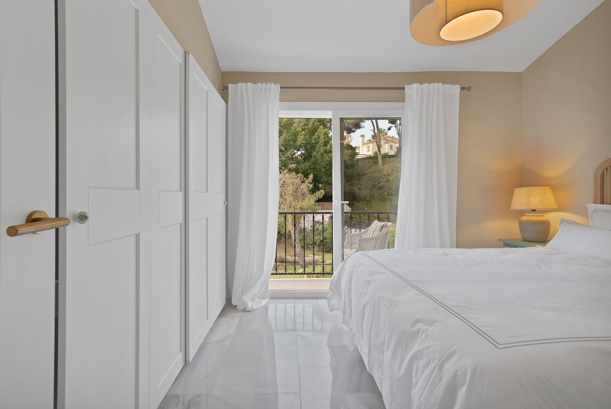 2 Bed Townhouse for sale in Calahonda Costa Del Sol, Málaga, Spain