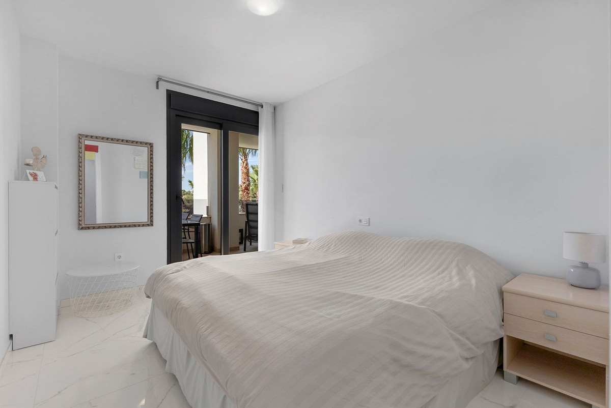Se vende Apartamento Planta Media de 2 dormitorios en Costa Blanca, Alicante, España