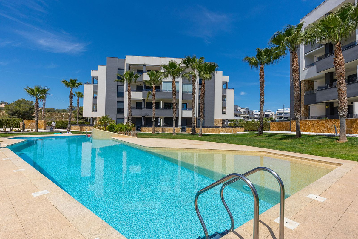 Se vende Apartamento Planta Media de 2 dormitorios en Costa Blanca, Alicante, España