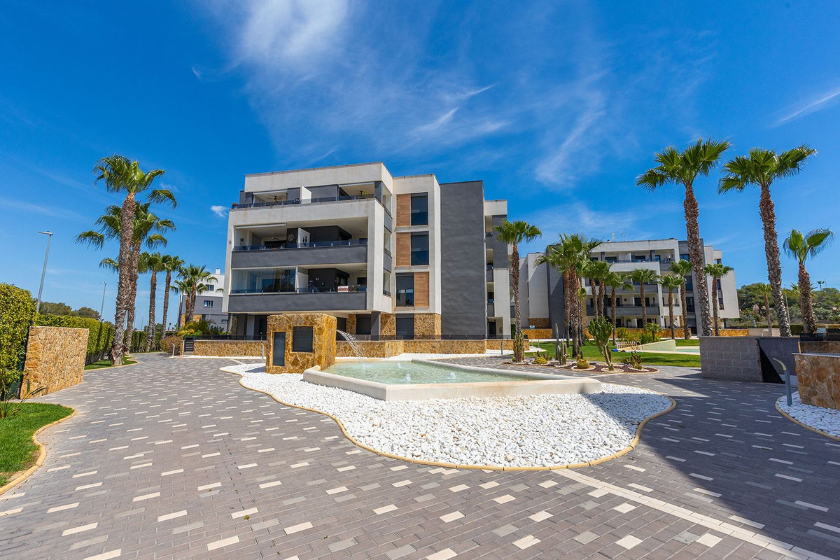 Se vende Apartamento Planta Media de 2 dormitorios en Costa Blanca, Alicante, España