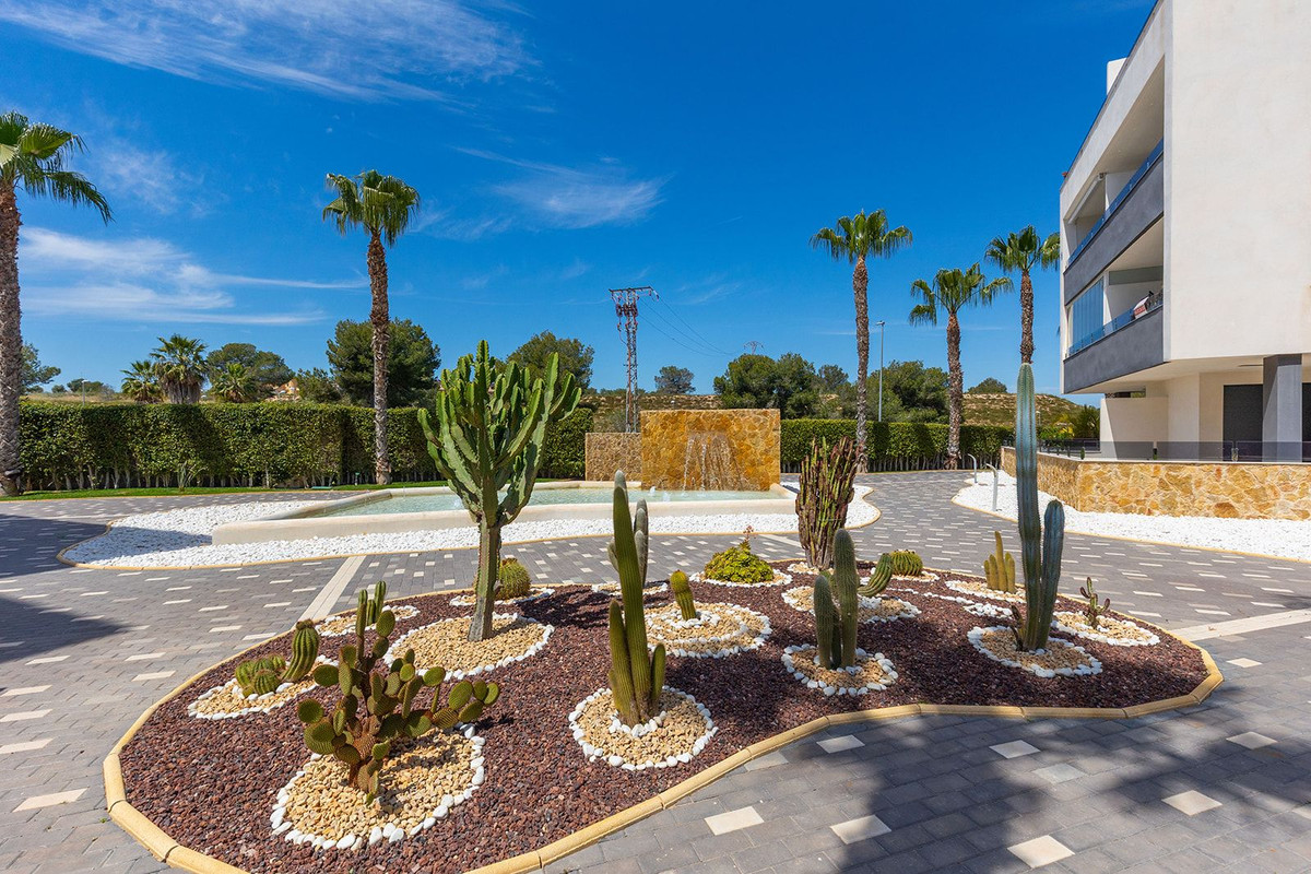 Se vende Apartamento Planta Media de 2 dormitorios en Costa Blanca, Alicante, España