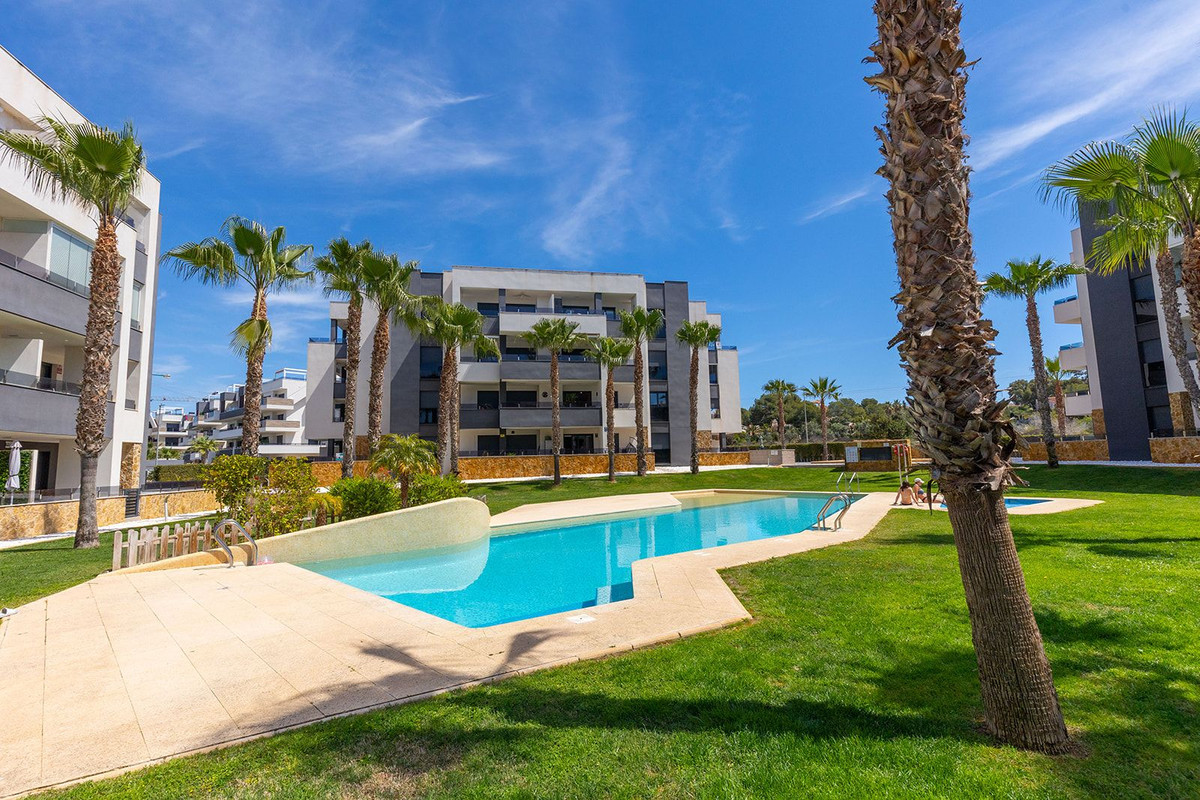 Se vende Apartamento Planta Media de 2 dormitorios en Costa Blanca, Alicante, España