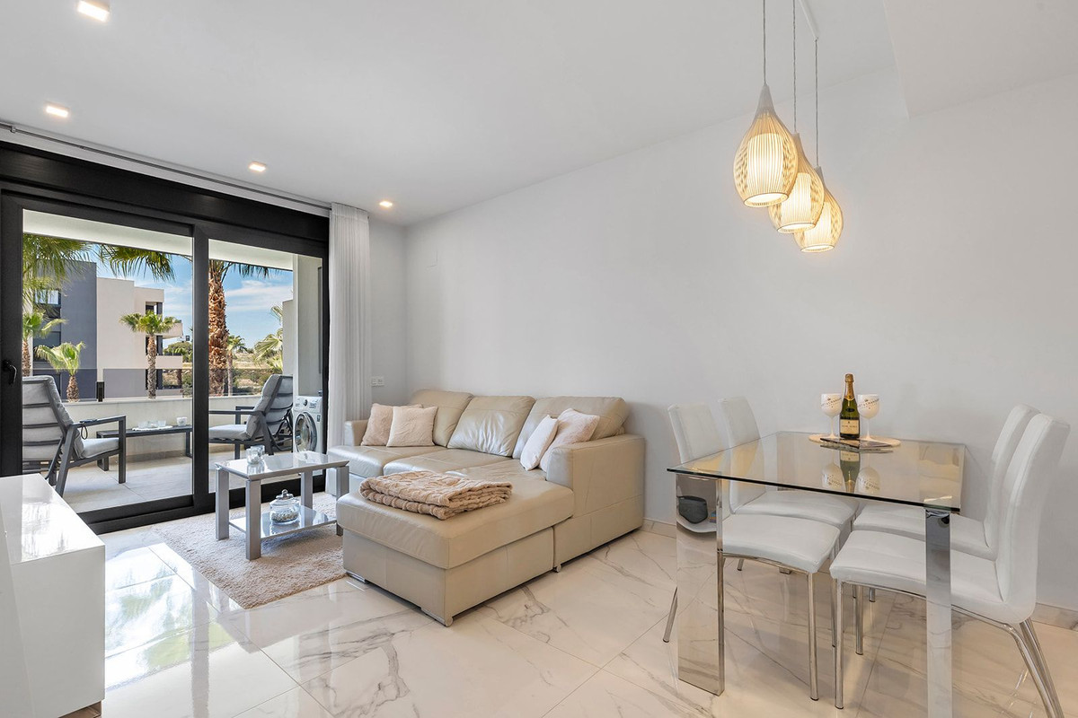 Se vende Apartamento Planta Media de 2 dormitorios en Costa Blanca, Alicante, España