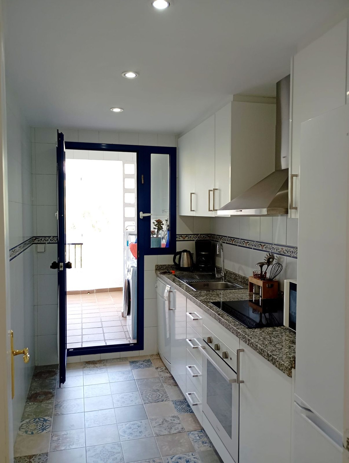 2 Bed Apartment for sale in La Duquesa Costa Del Sol, Málaga, Spain