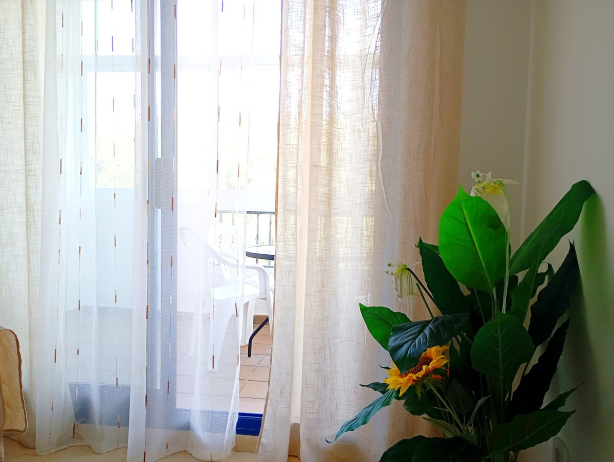 2 Bed Apartment for sale in La Duquesa Costa Del Sol, Málaga, Spain