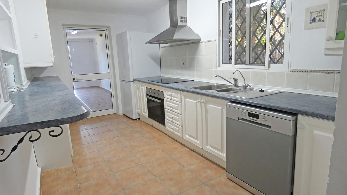 Se vende Finca - Cortijo de 3 dormitorios en Costa Del Sol, Málaga, España