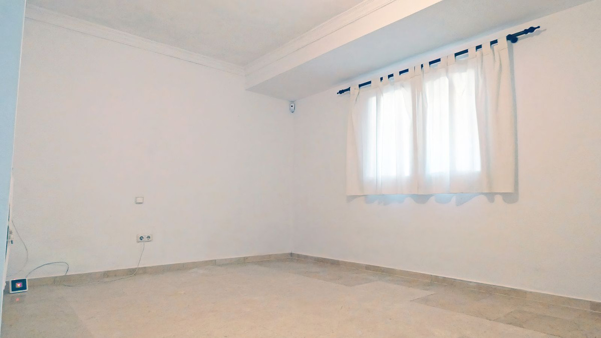 Se vende Finca - Cortijo de 3 dormitorios en Costa Del Sol, Málaga, España