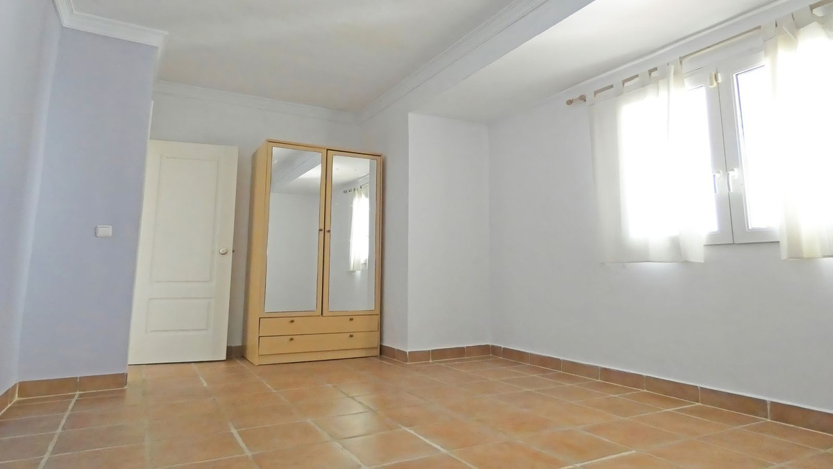 Se vende Finca - Cortijo de 3 dormitorios en Costa Del Sol, Málaga, España