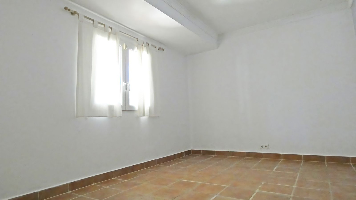 Se vende Finca - Cortijo de 3 dormitorios en Costa Del Sol, Málaga, España