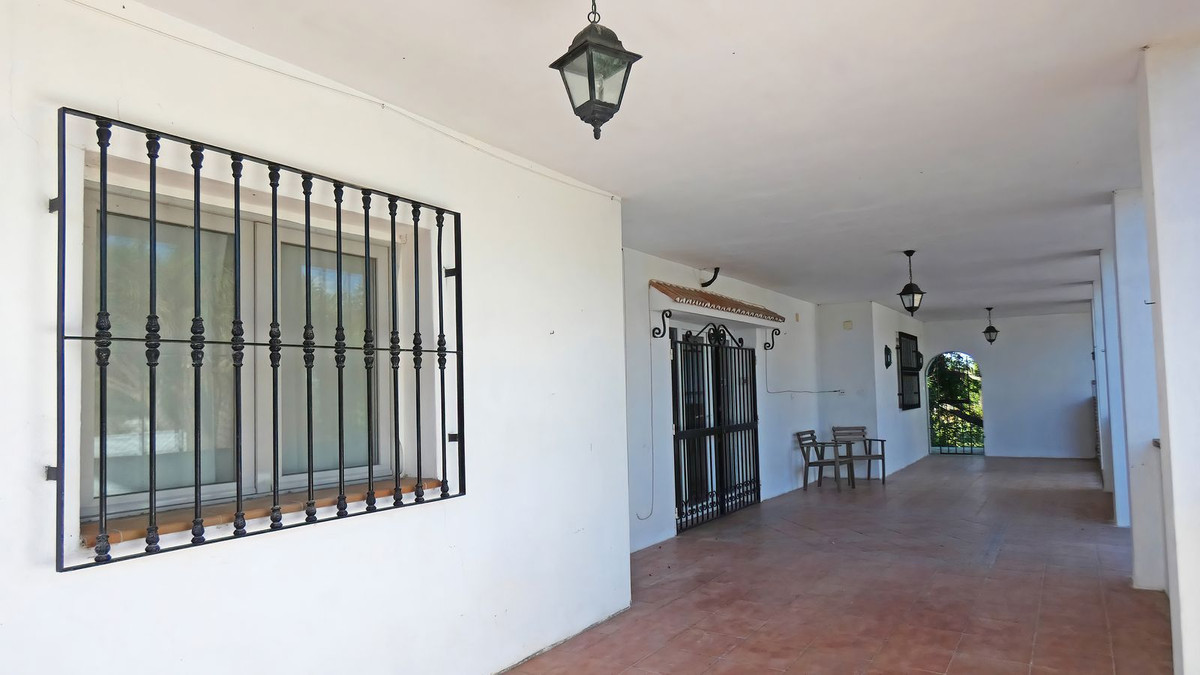 Se vende Finca - Cortijo de 3 dormitorios en Costa Del Sol, Málaga, España