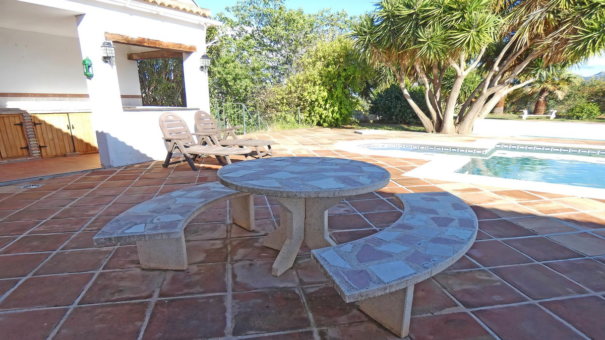 Se vende Finca - Cortijo de 3 dormitorios en Costa Del Sol, Málaga, España
