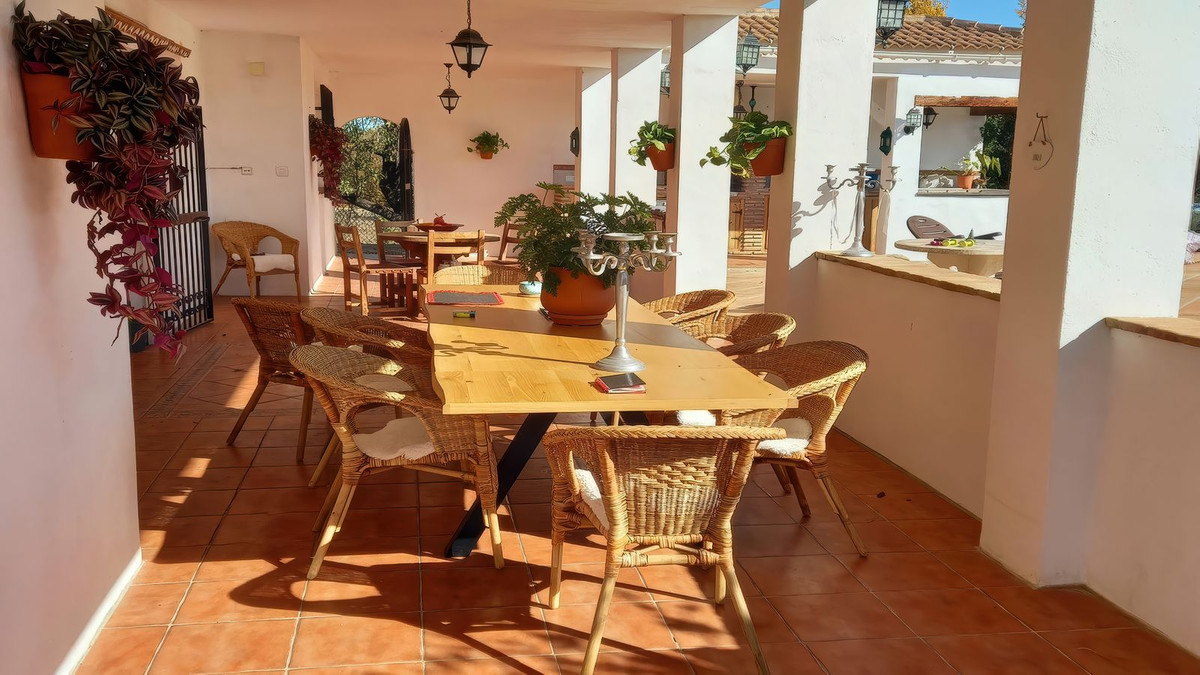 Se vende Finca - Cortijo de 3 dormitorios en Costa Del Sol, Málaga, España