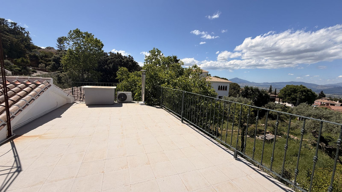 2 Bed Townhouse for sale in Alhaurín El Grande Costa Del Sol, Málaga, Spain