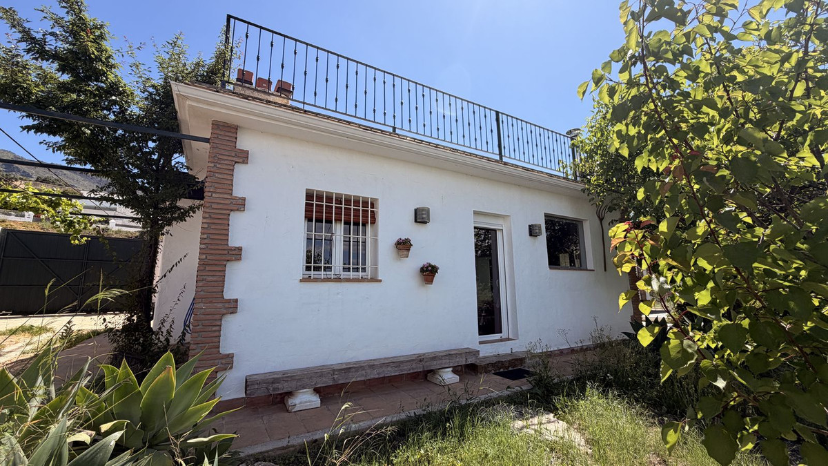 2 Bed Townhouse for sale in Alhaurín El Grande Costa Del Sol, Málaga, Spain