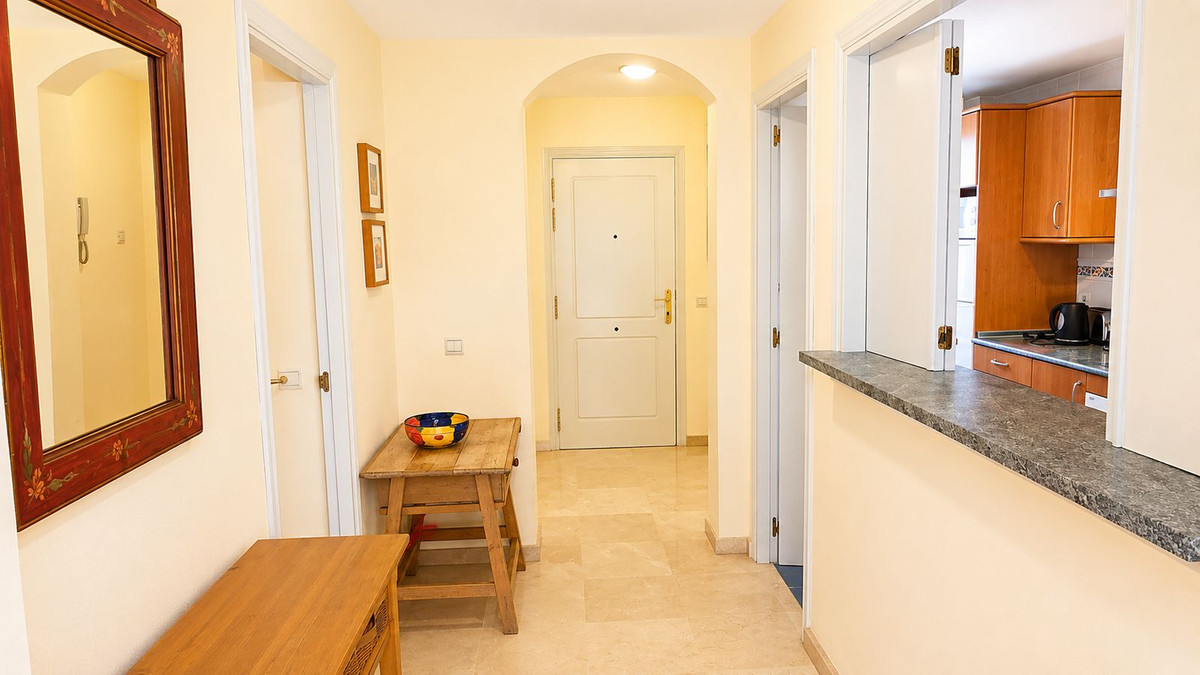 Se vende Estudio Planta Media de 2 dormitorios en Costa Del Sol, Málaga, España