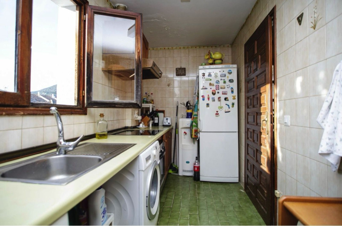 3 Bed Townhouse for sale in Marbella Costa Del Sol, Málaga, Spain
