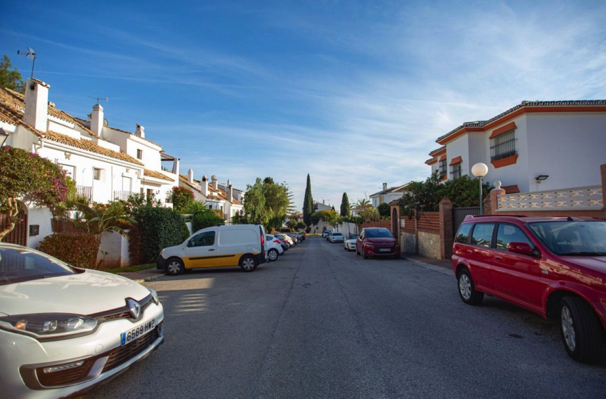 3 Bed Townhouse for sale in Marbella Costa Del Sol, Málaga, Spain