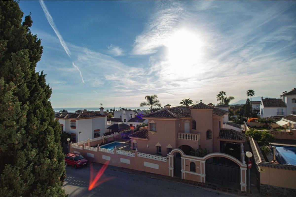 3 Bed Townhouse for sale in Marbella Costa Del Sol, Málaga, Spain