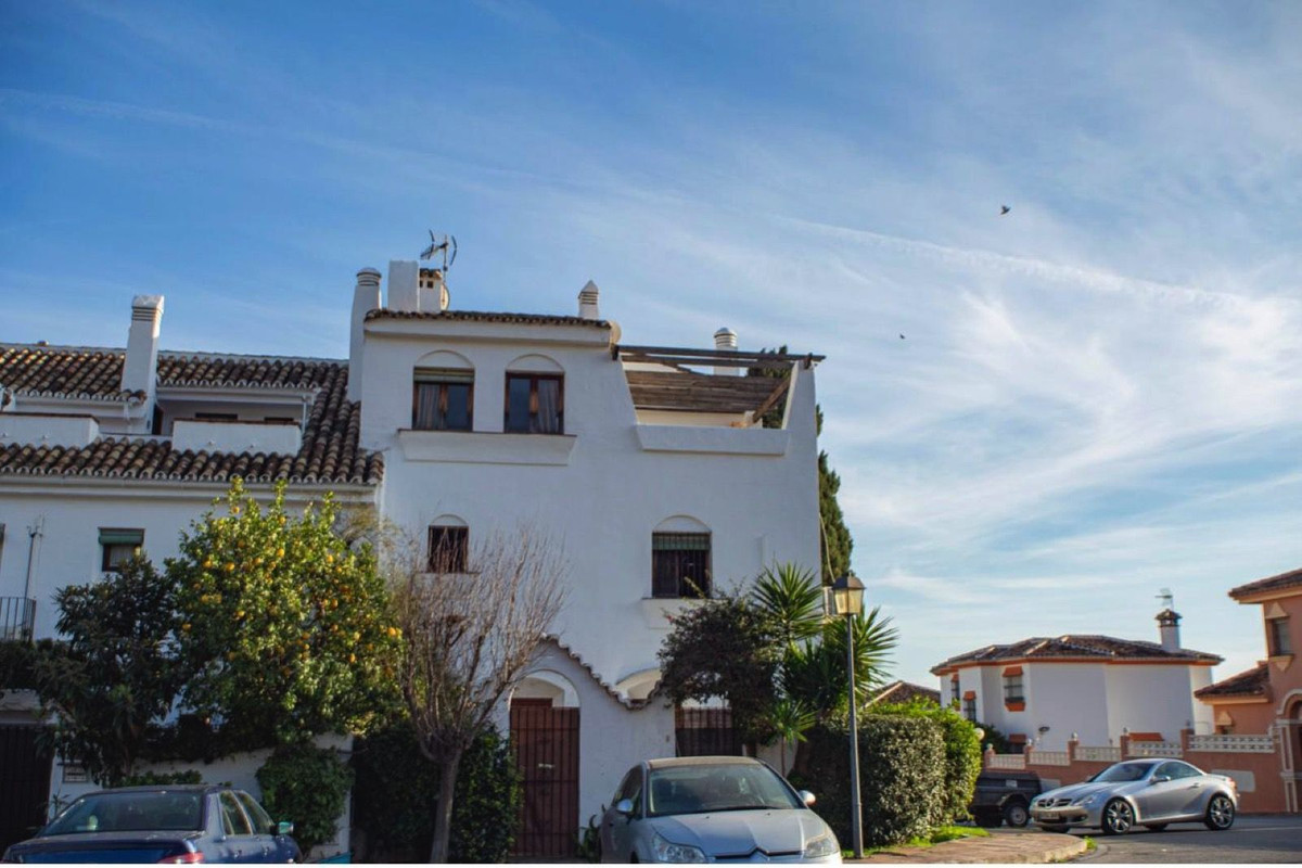 3 Bed Townhouse for sale in Marbella Costa Del Sol, Málaga, Spain
