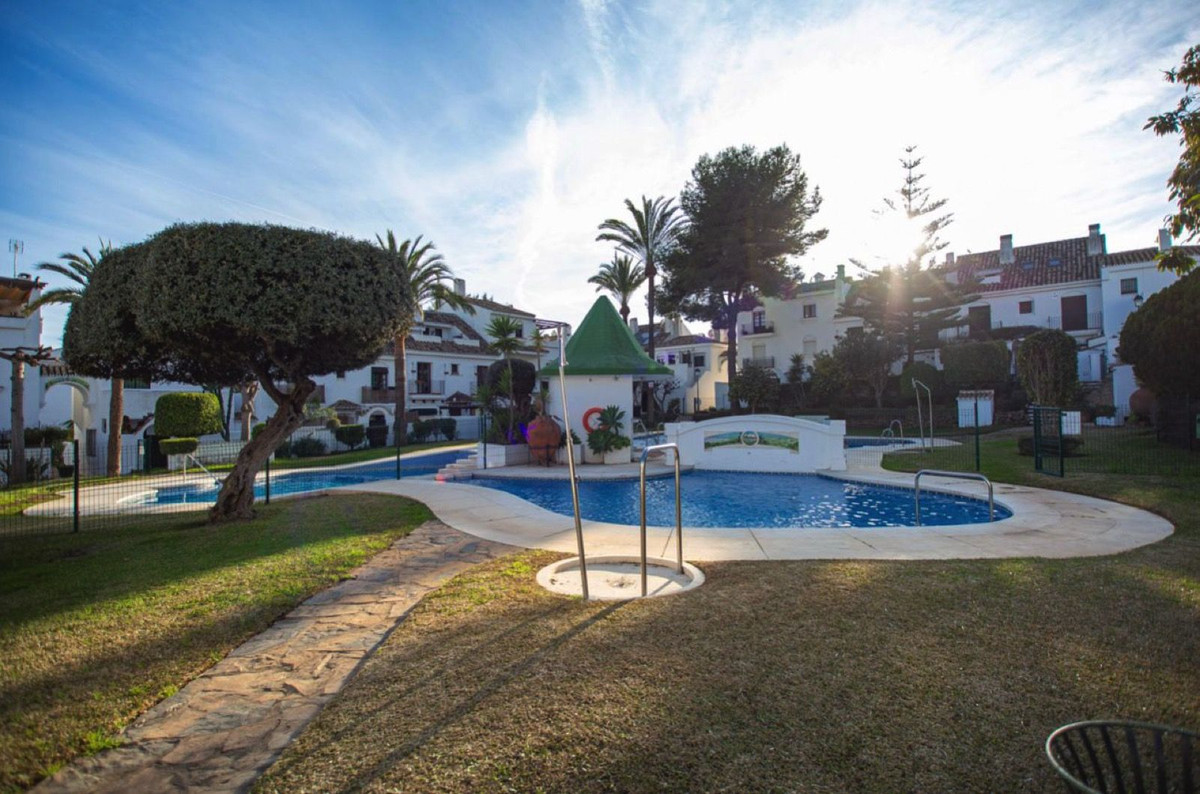 3 Bed Townhouse for sale in Marbella Costa Del Sol, Málaga, Spain