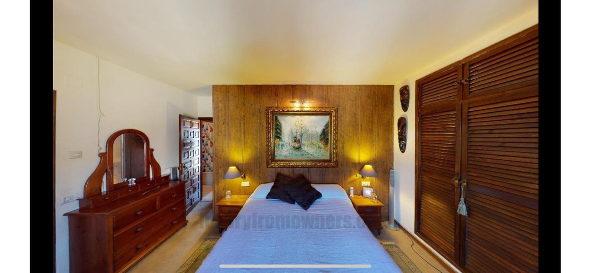 3 Bed Townhouse for sale in Marbella Costa Del Sol, Málaga, Spain