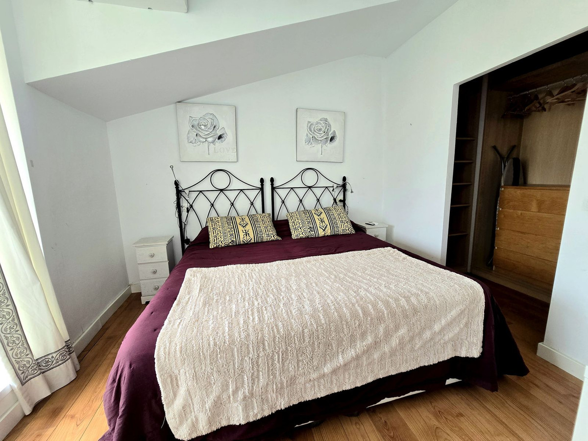 1 Bed Apartment for sale in The Golden Mile Costa Del Sol, Málaga, Spain