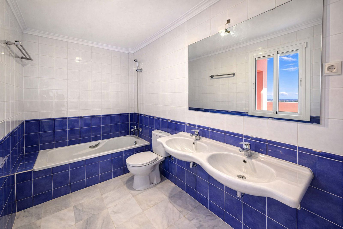 Se vende Dúplex de 3 dormitorios en Costa Del Sol, Málaga, España