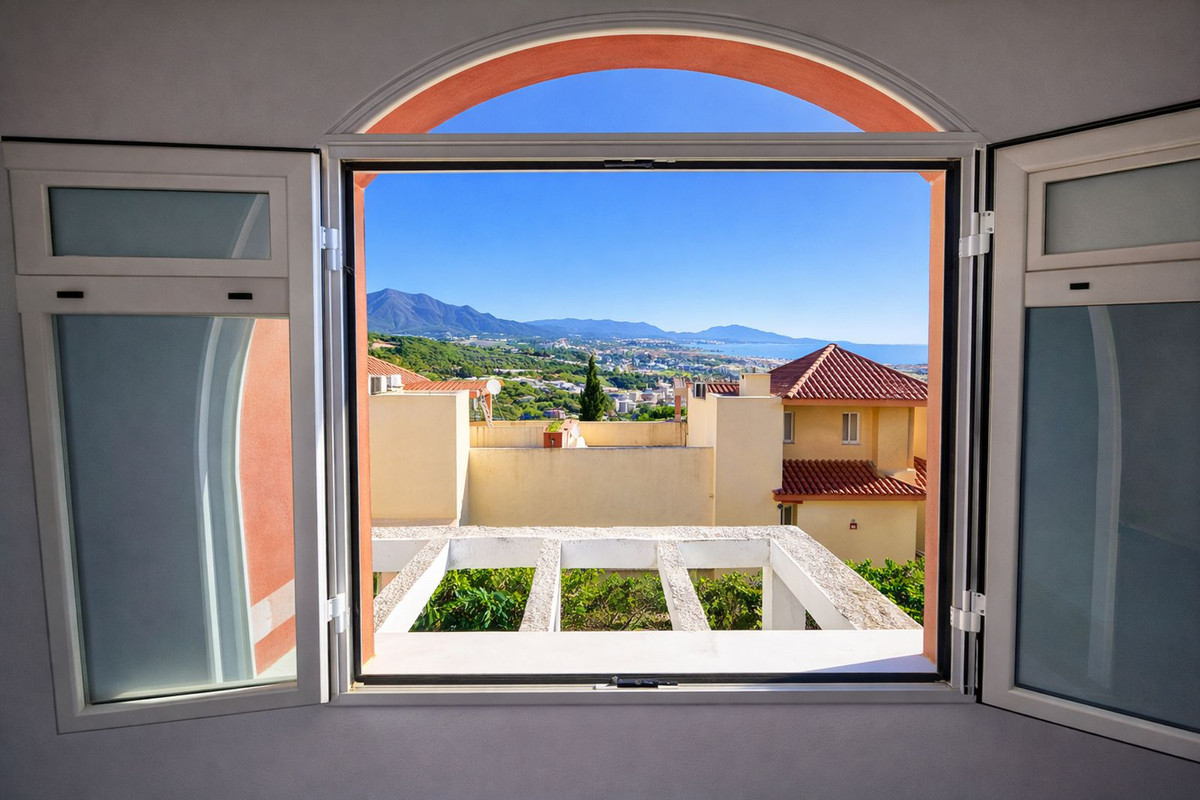 Se vende Dúplex de 3 dormitorios en Costa Del Sol, Málaga, España