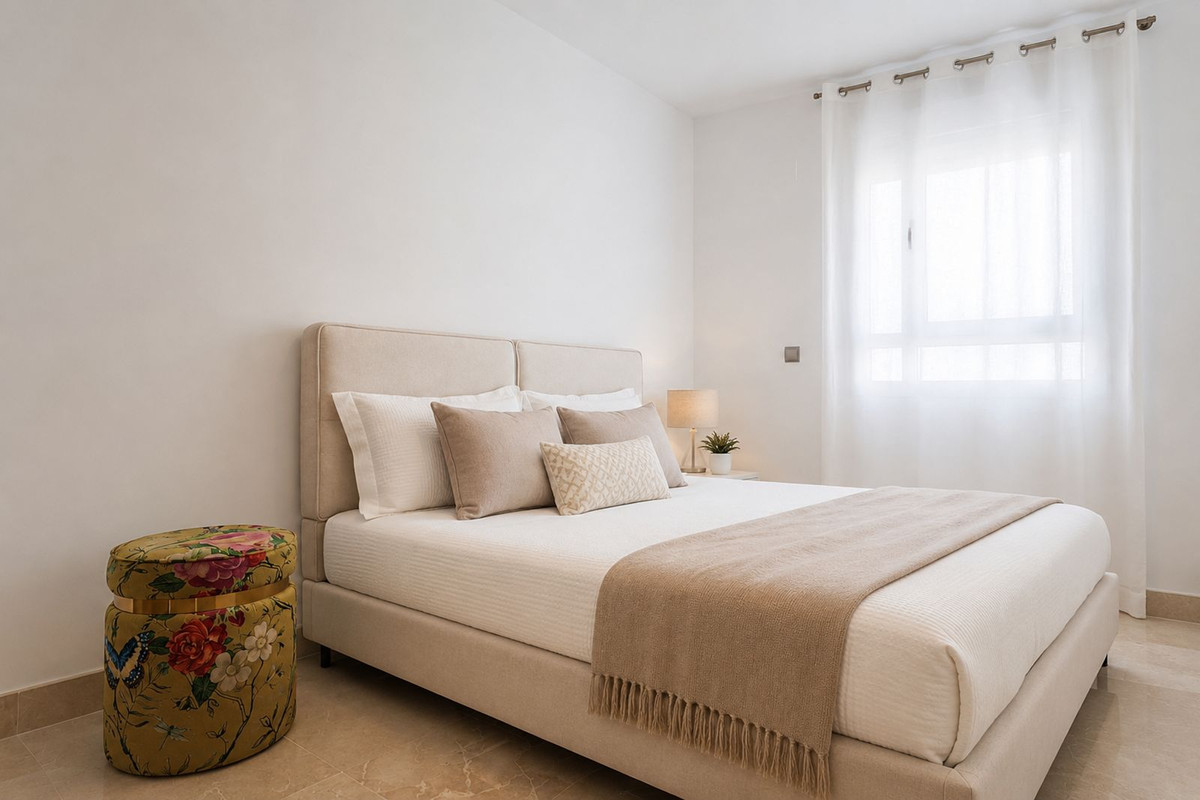 3 Bed Apartment for sale in San Pedro De Alcántara Costa Del Sol, Málaga, Spain