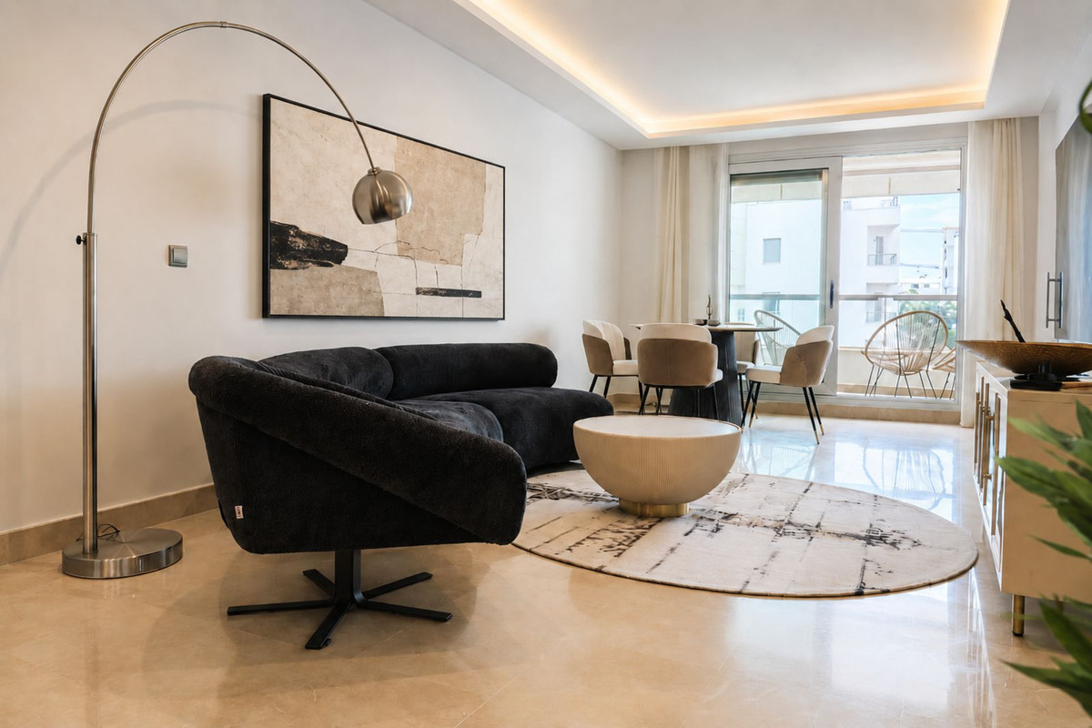 3 Bed Apartment for sale in San Pedro De Alcántara Costa Del Sol, Málaga, Spain