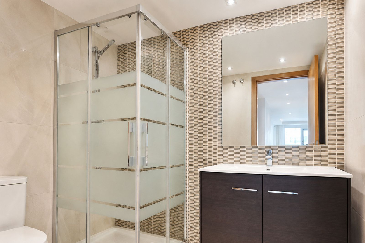 3 Bed Apartment for sale in San Pedro De Alcántara Costa Del Sol, Málaga, Spain