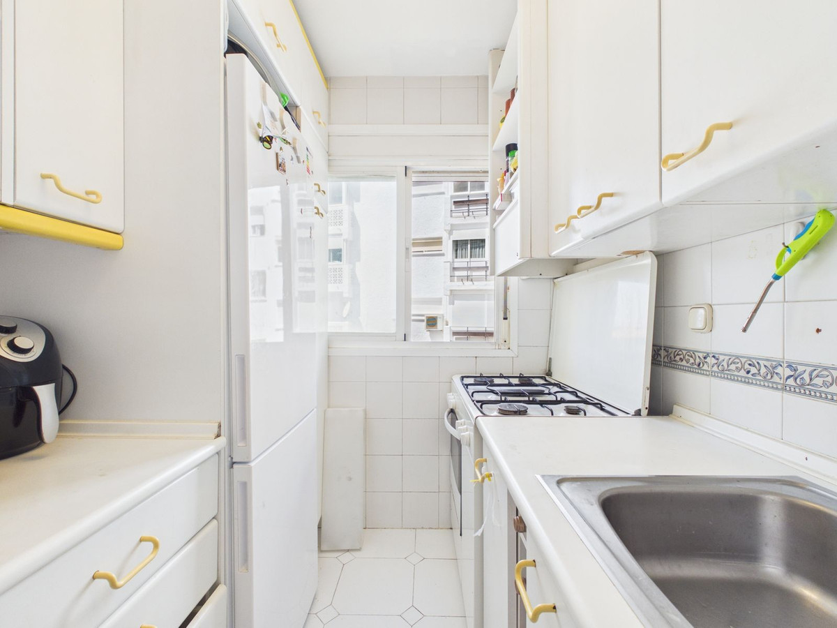 Se vende Apartamento Planta Media de 3 dormitorios en Costa Del Sol, Málaga, España