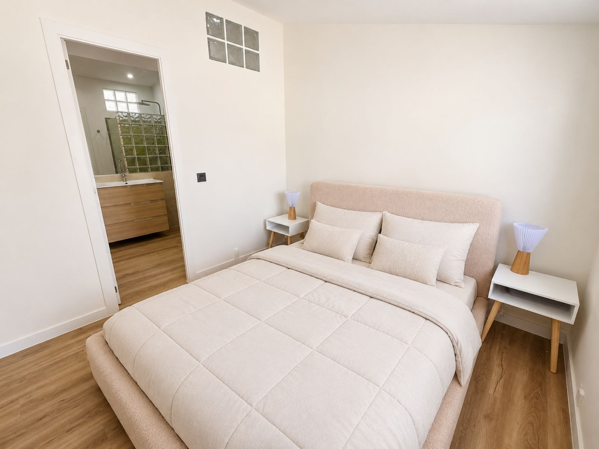 1 Bed Apartment for sale in The Golden Mile Costa Del Sol, Málaga, Spain