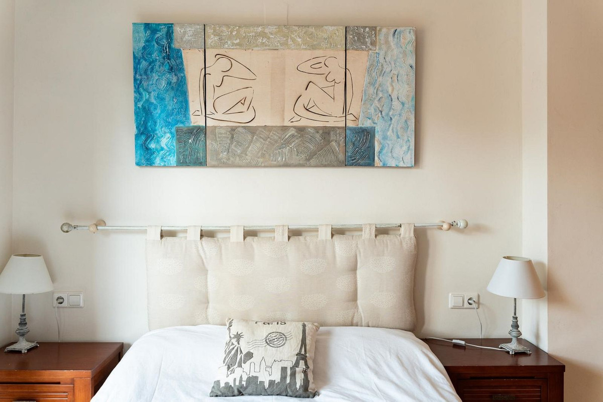 Se vende Apartamento Planta Media de 2 dormitorios en Costa Del Sol, Málaga, España
