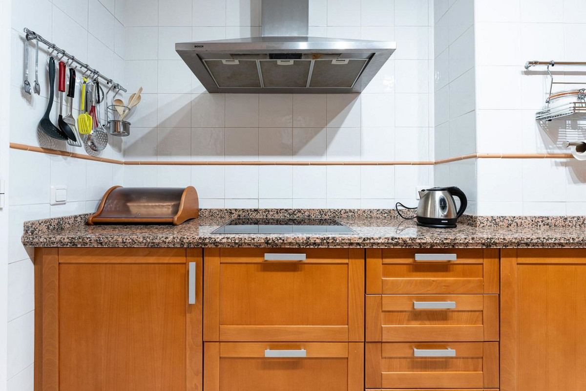 Se vende Apartamento Planta Media de 2 dormitorios en Costa Del Sol, Málaga, España